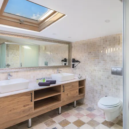 Koclu Konagi 게스트하우스 4*